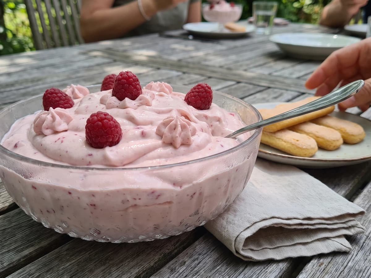 Crème aux Fruits à la Chantilly - Chef Juliette