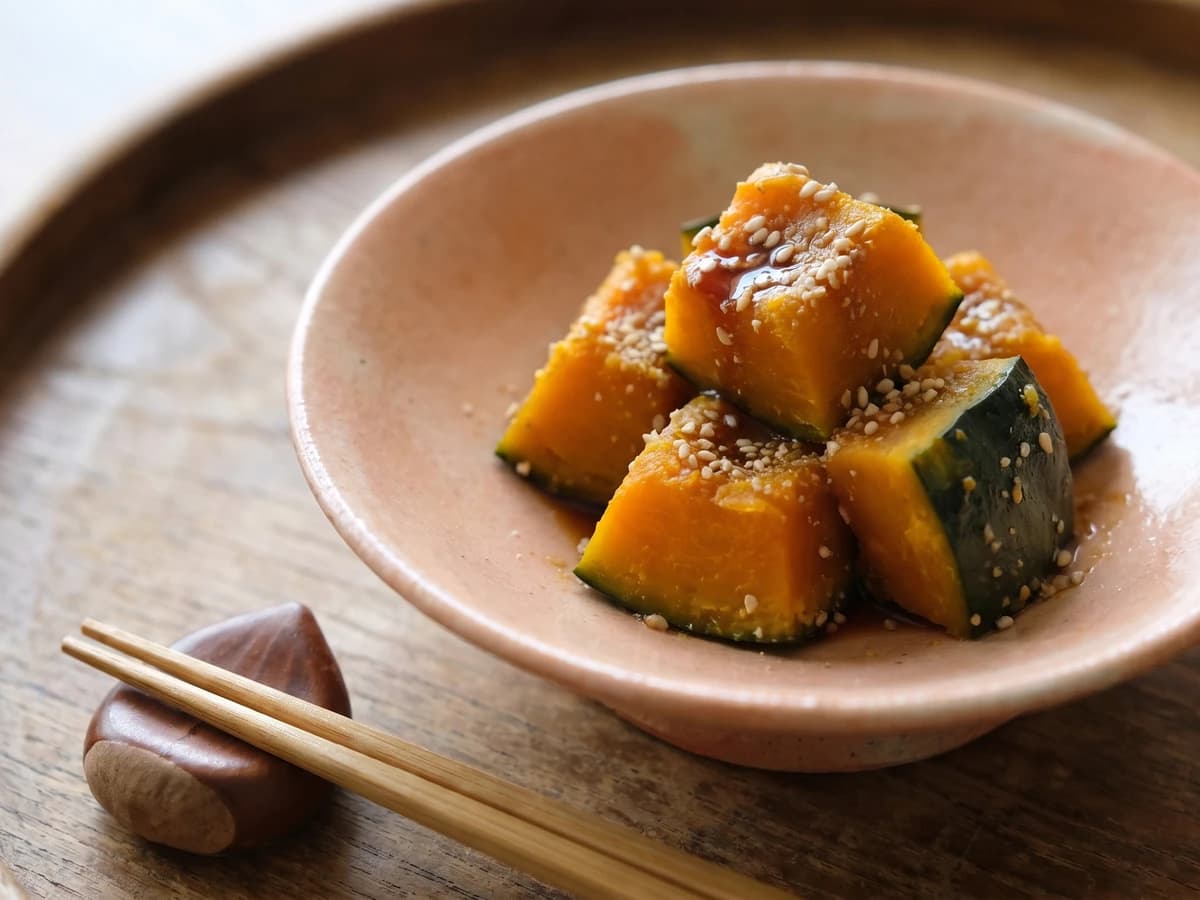 Sesame-Dressed Kabocha (かぼちゃのごま和え, Kabocha no Goma-ae) - Chef Takumi