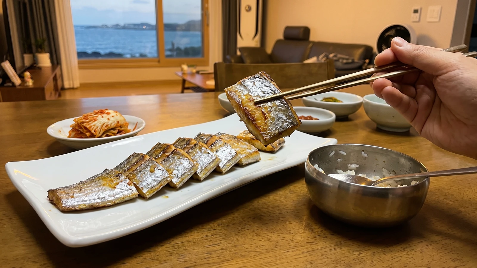 Galchi-gui (갈치구이, Grilled Hairtail)