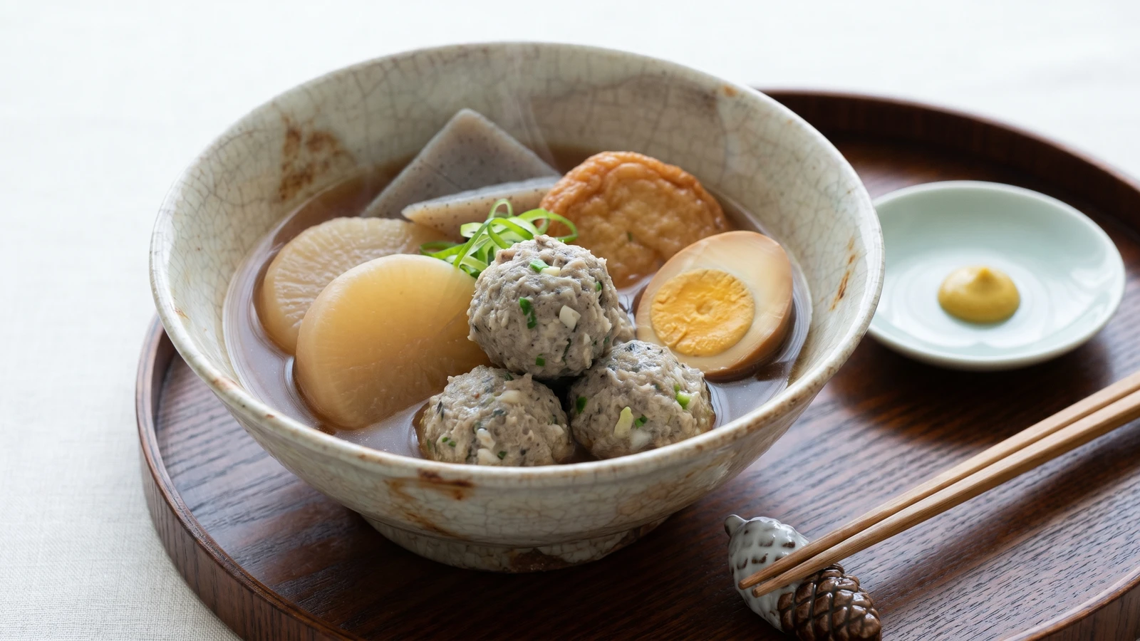 Tsumire Oden (つみれおでん, sardine fish ball stew)