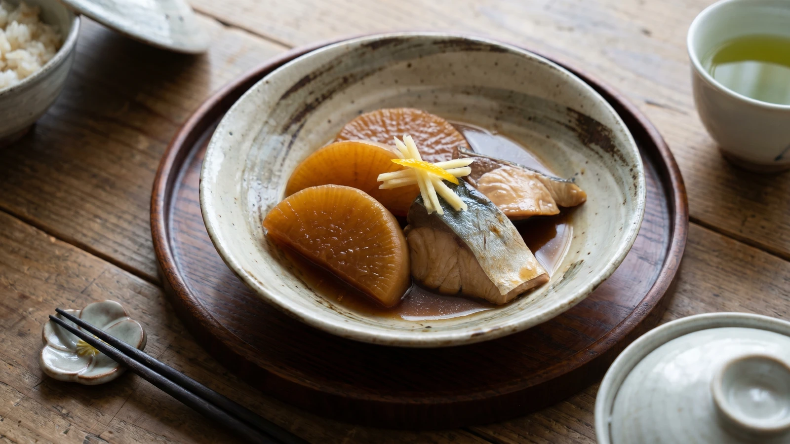 Simmered Yellowtail and Daikon (ぶり大根, Buri Daikon)