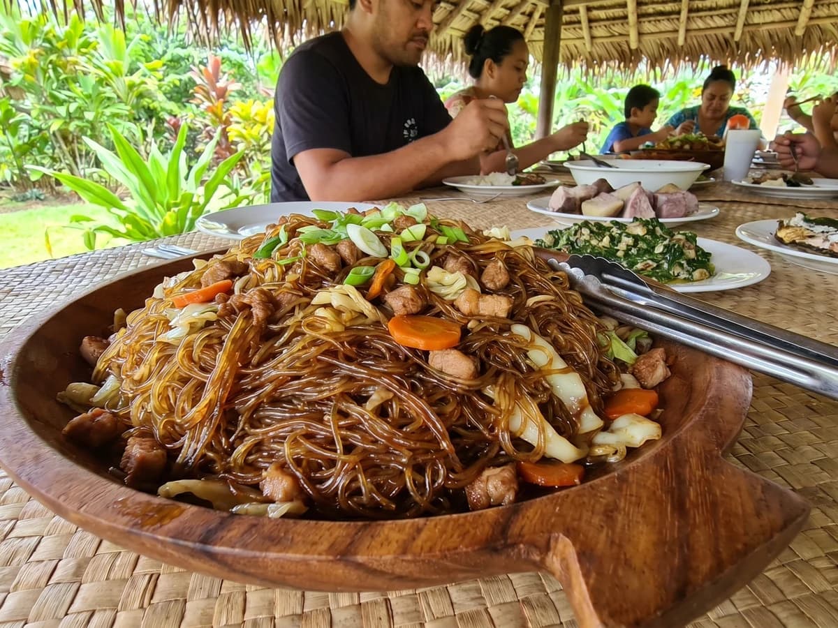 Sapasui (Sāmoan Chop Suey with Bean-Thread Noodles) - Chef Makoa