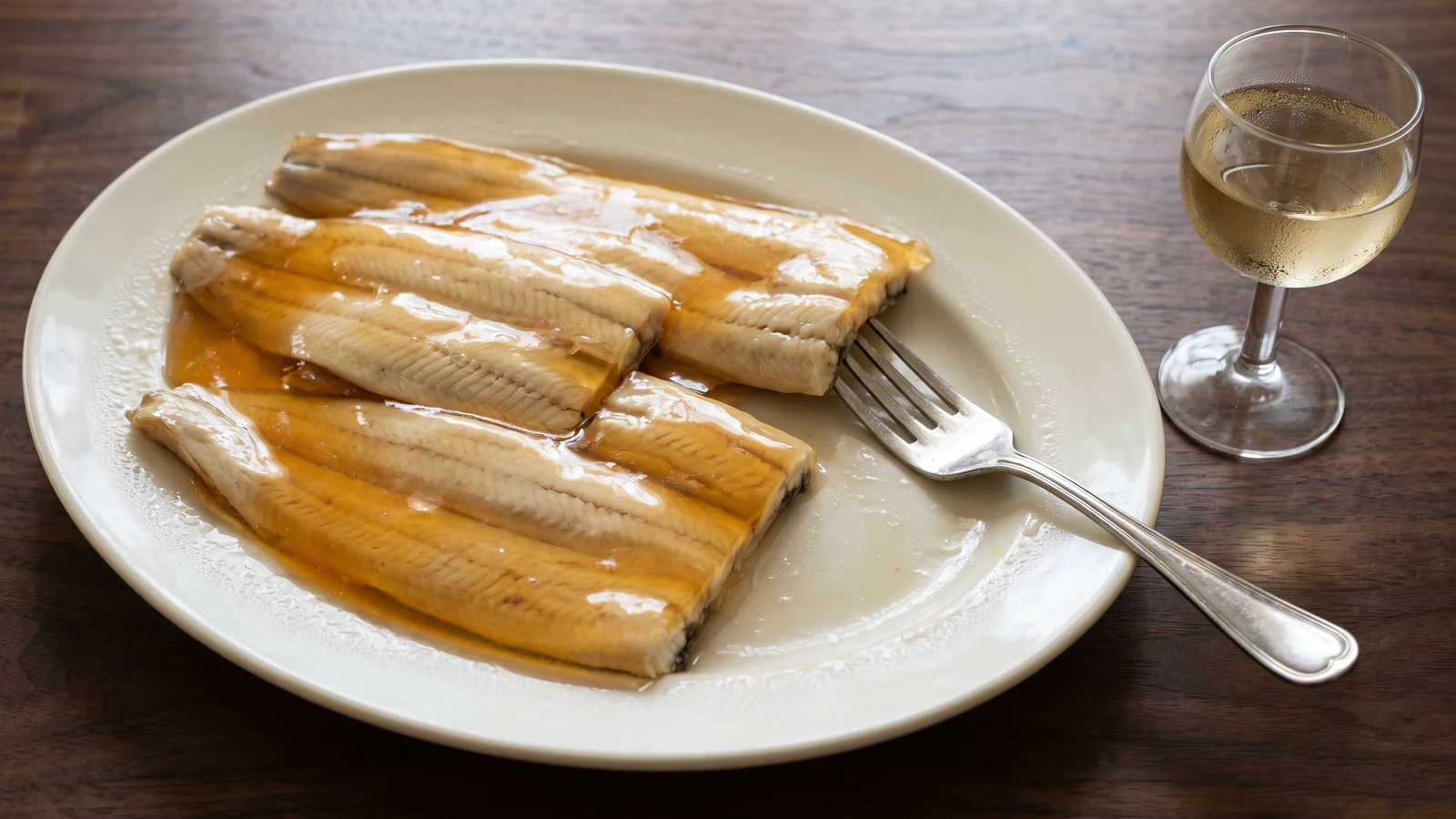Eel with White Wine and Paprika
