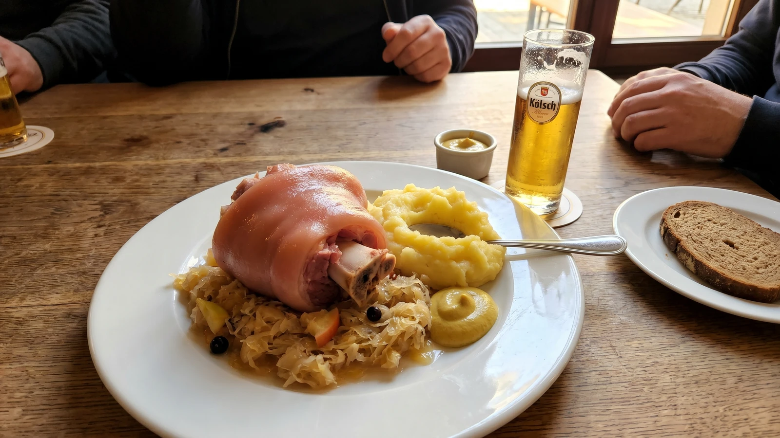 Hämmche met Kappes