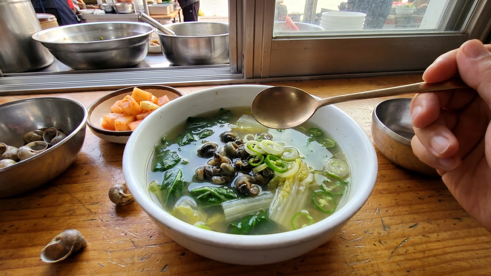 Daseulgi-guk (Freshwater Snail Soup)