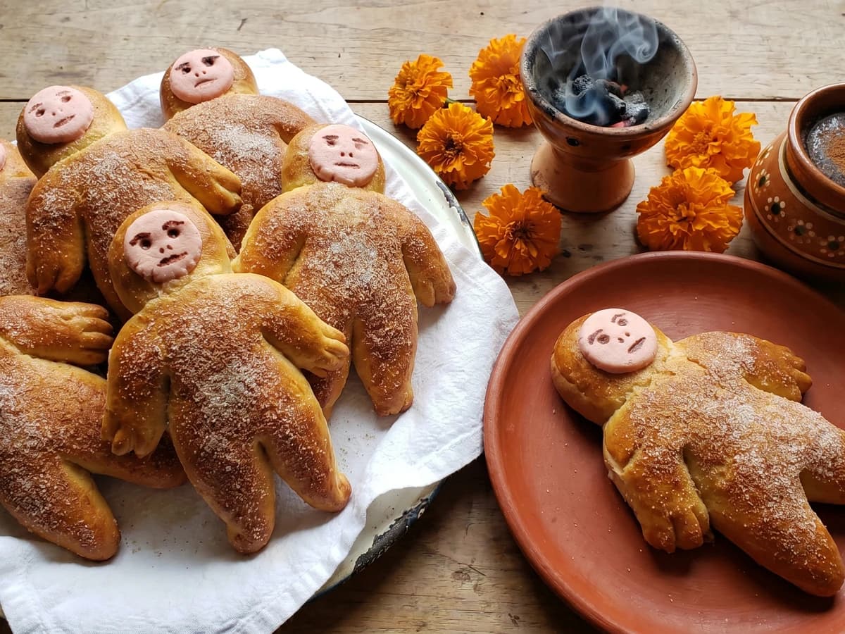 Pan de Muerto de Monito Potosino - Chef Lupita
