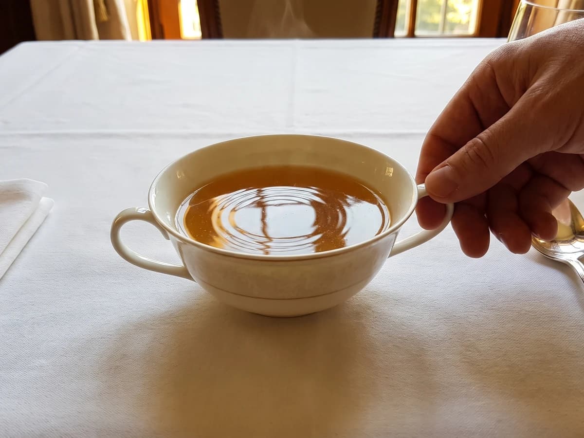 Consommé à l’Essence de Céleri - Chef Juliette
