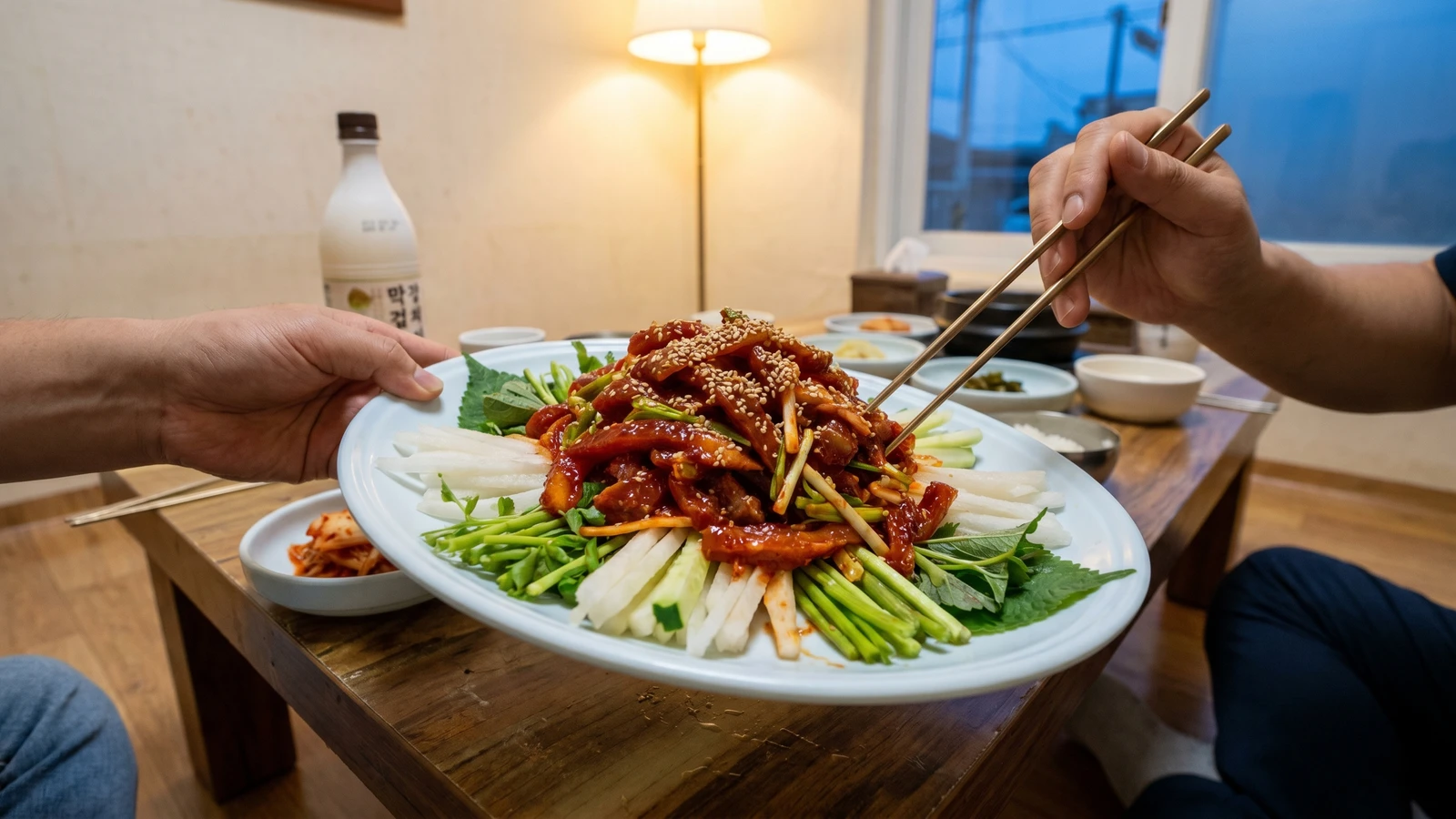 Gaori-hoe-muchim (Spicy Stingray Salad)