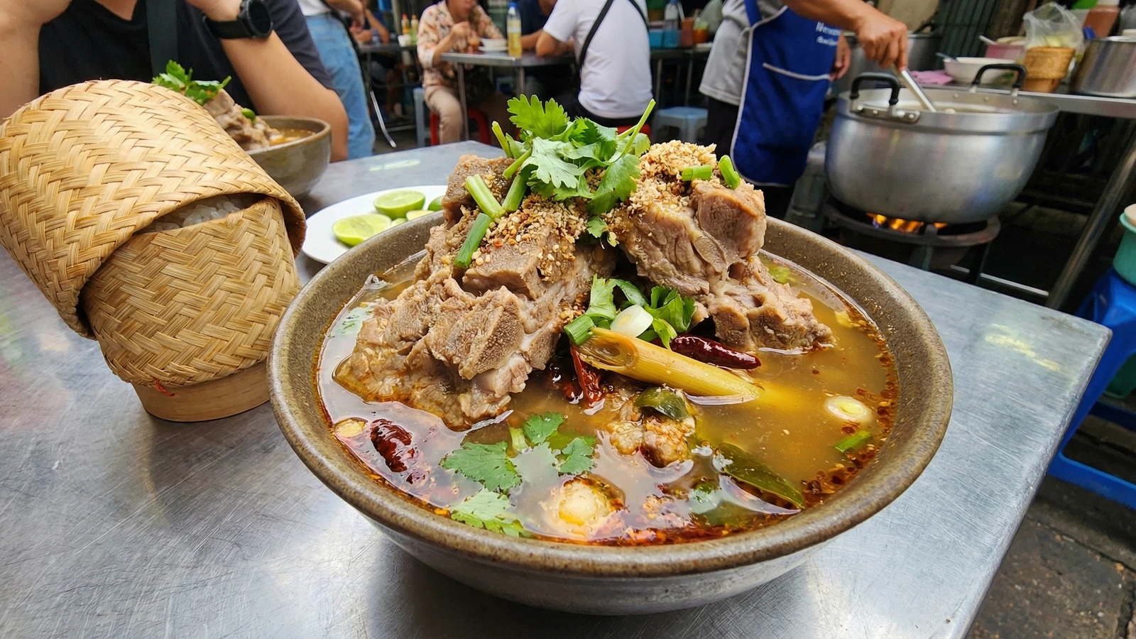 Spicy Pork Spine Soup (Leng Saeb)
