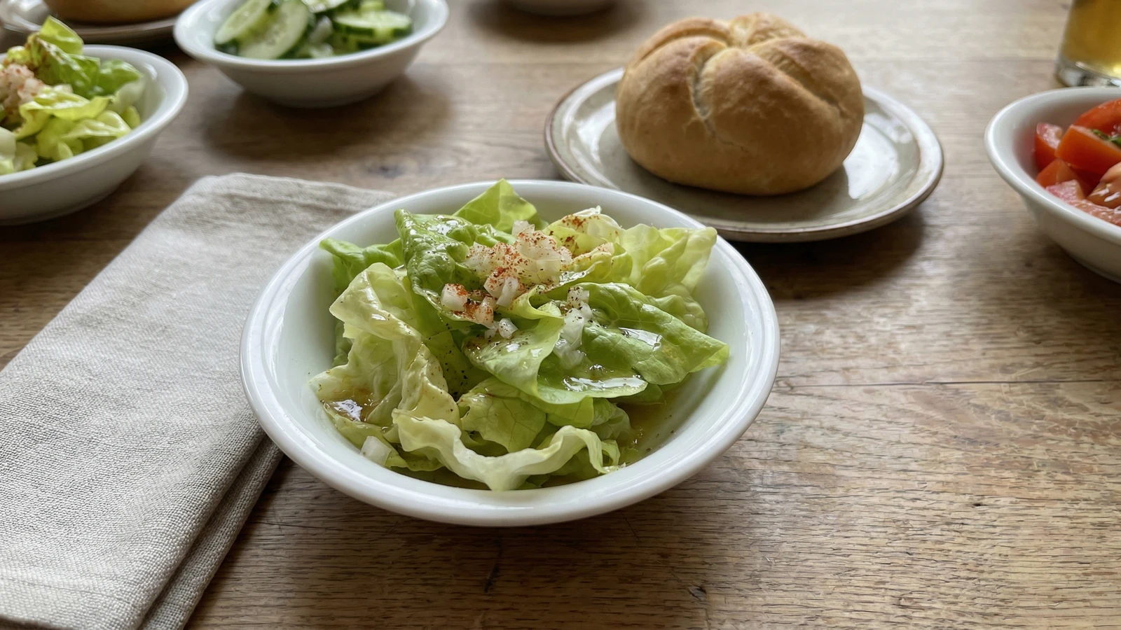 Häuptelsalat mit Marinade