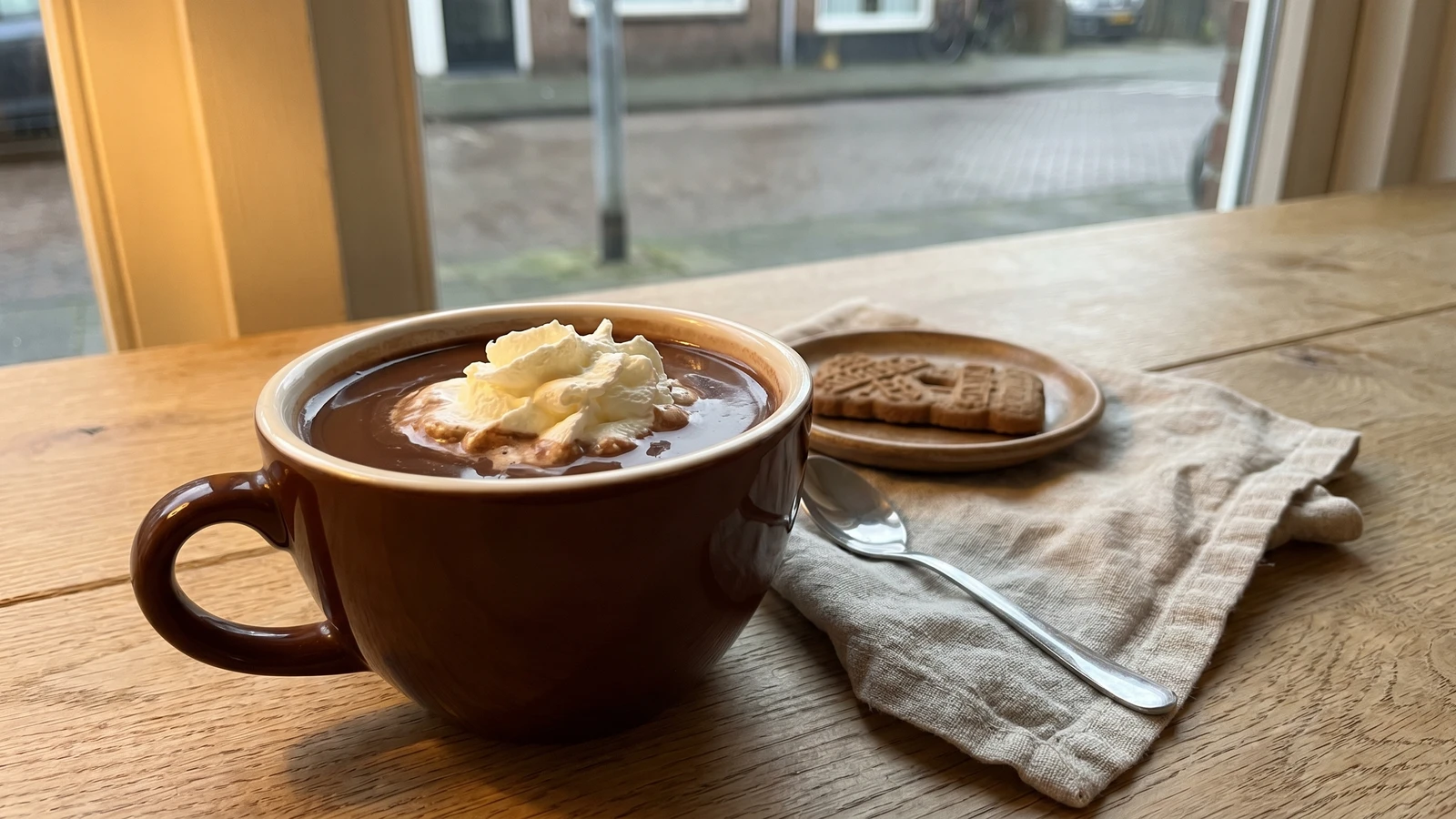 Warme Chocolademelk met Slagroom