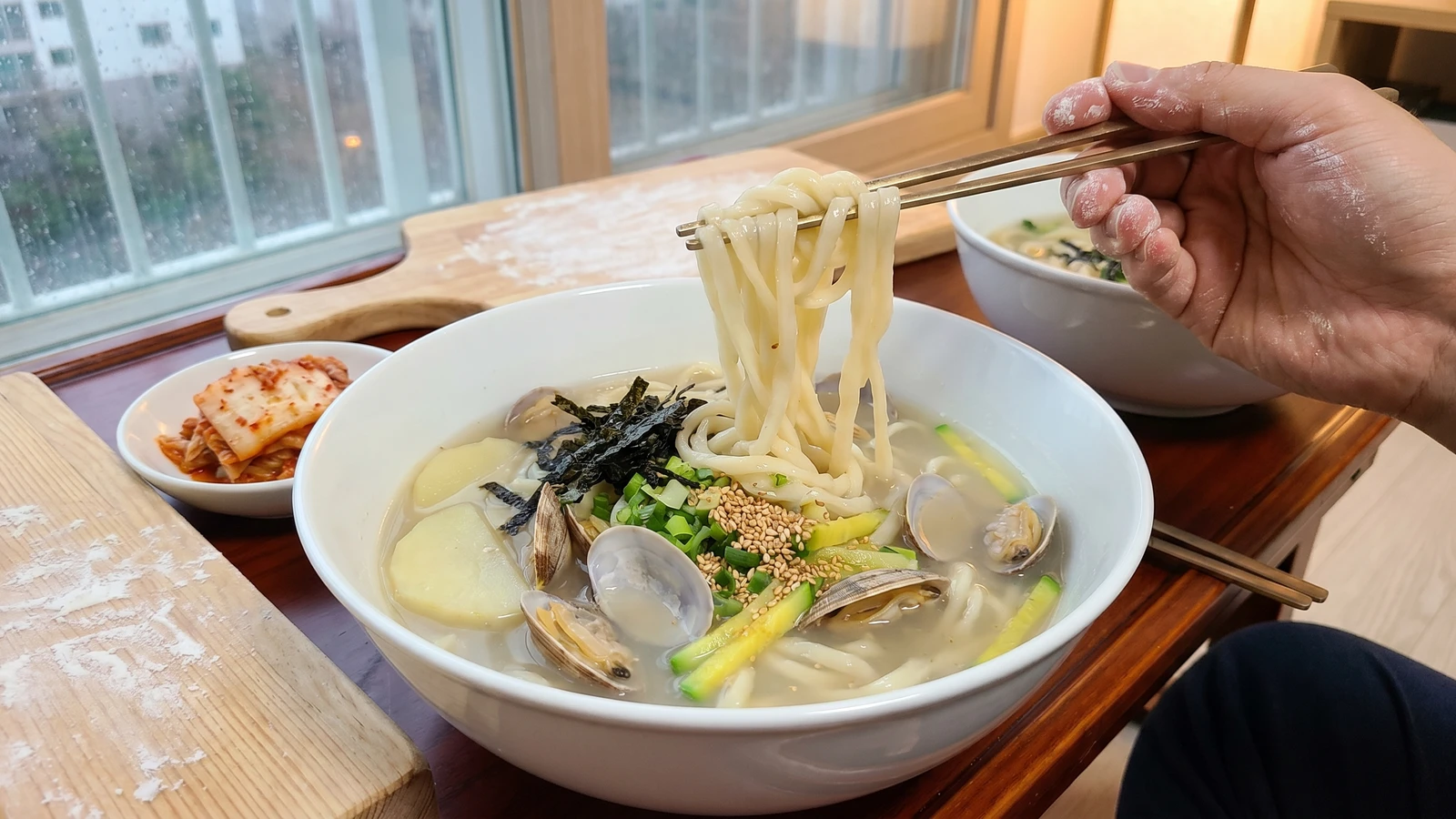 Kalguksu (Hand-Cut Knife Noodles)