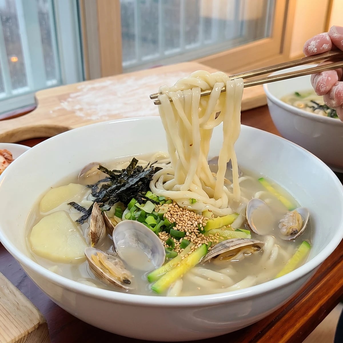 Kalguksu (Hand-Cut Knife Noodles)