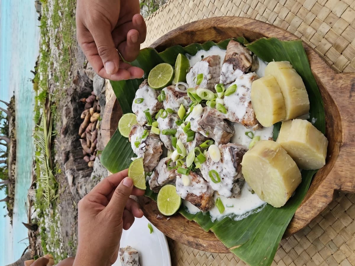 Faikai Ika (Tuvaluan Baked Tuna in Coconut) - Chef Makoa