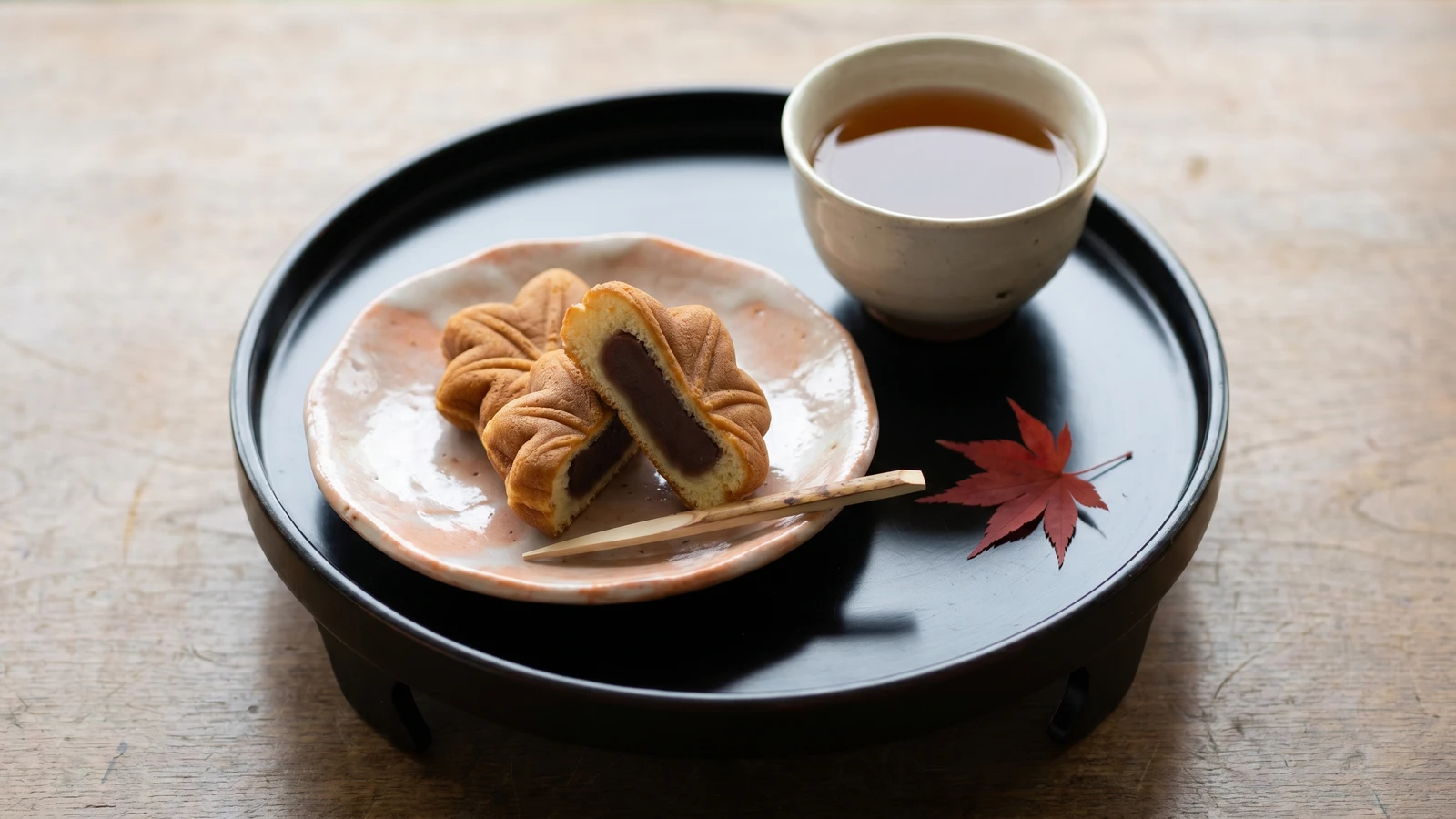Maple-Leaf Manjū (もみじ饅頭, Momiji Manjū)