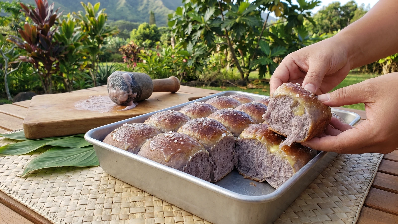 Kalo Rolls (Hawaiian Taro Bread)