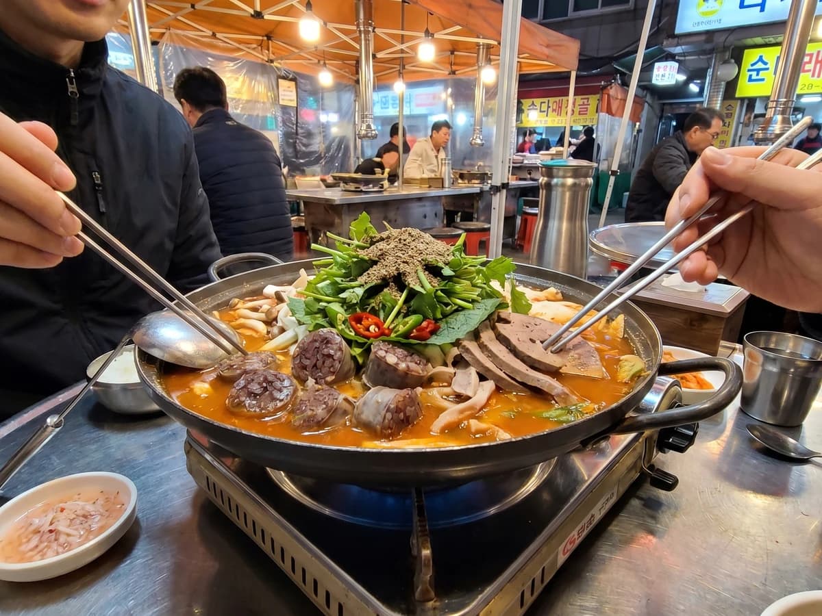 Sundae-jeongol (순대전골, Blood Sausage Hot Pot) - Chef Jeong-sun