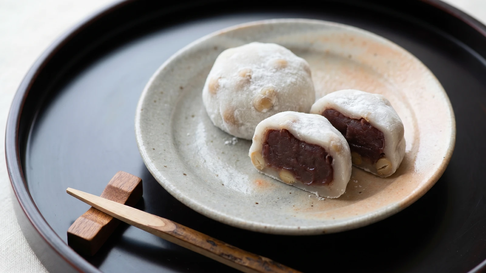 Salted Soybean Daifuku (豆大福, Mame Daifuku)
