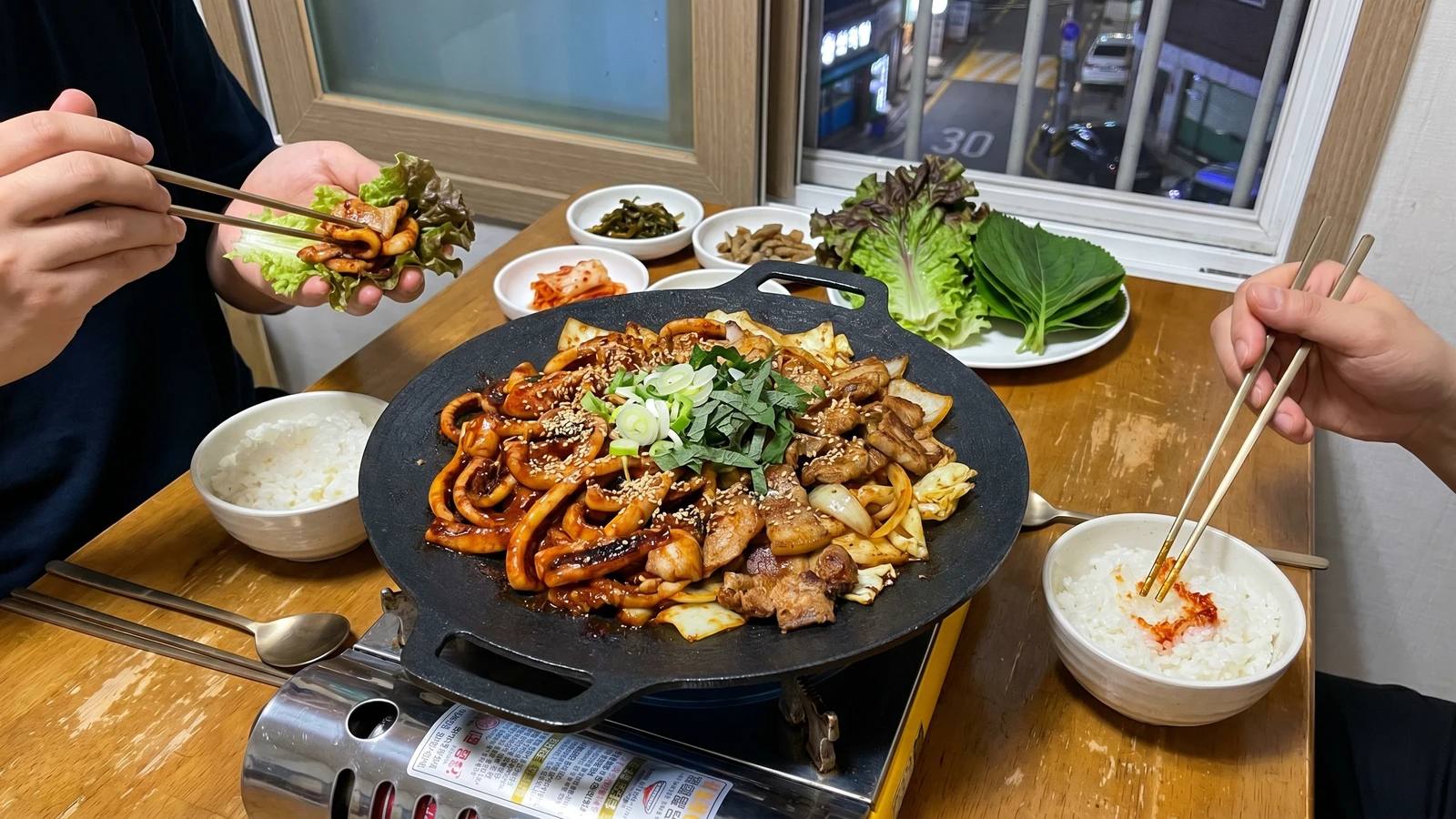 Osam-bulgogi (오삼불고기, Squid and Pork Belly Stir-Fry)