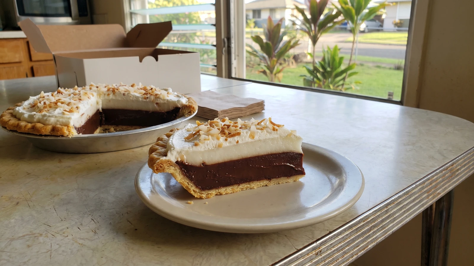 Chocolate Haupia Cream Pie (Hawaiʻi Local Coconut Pudding Pie)