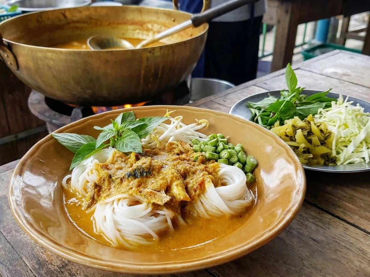 Southern Fish Curry Noodles (Khanom Jeen Nam Ya Tai)