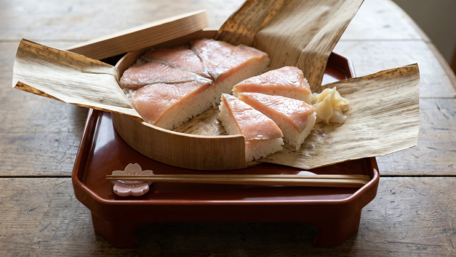 Masu-zushi (鱒寿司, Toyama pressed trout)
