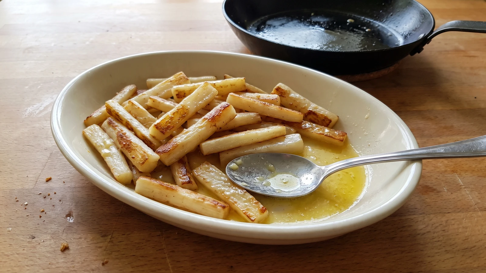 Salsify or Oyster Plant (Salsifis)