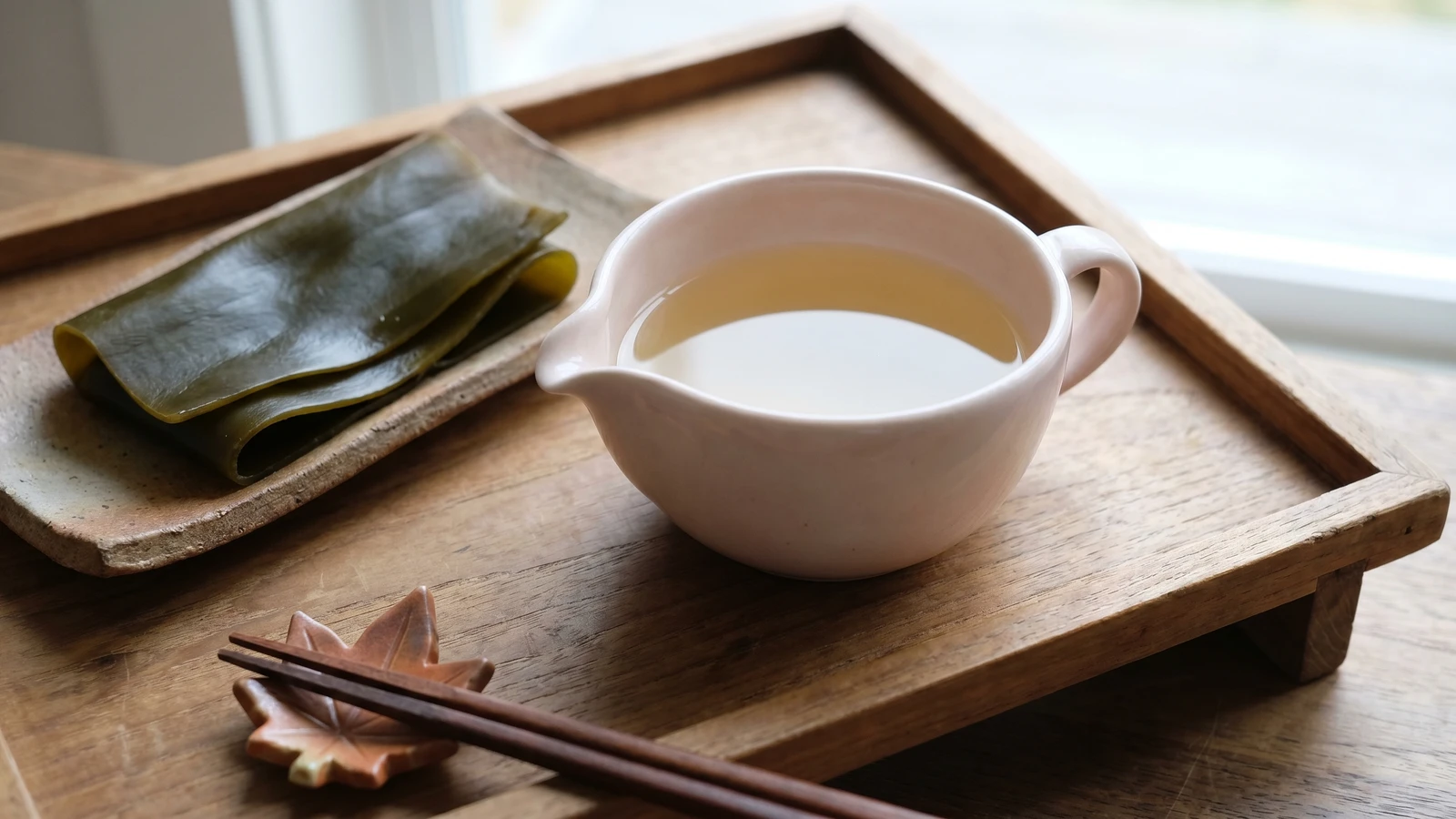 Konbu Dashi (昆布だし, kelp stock)
