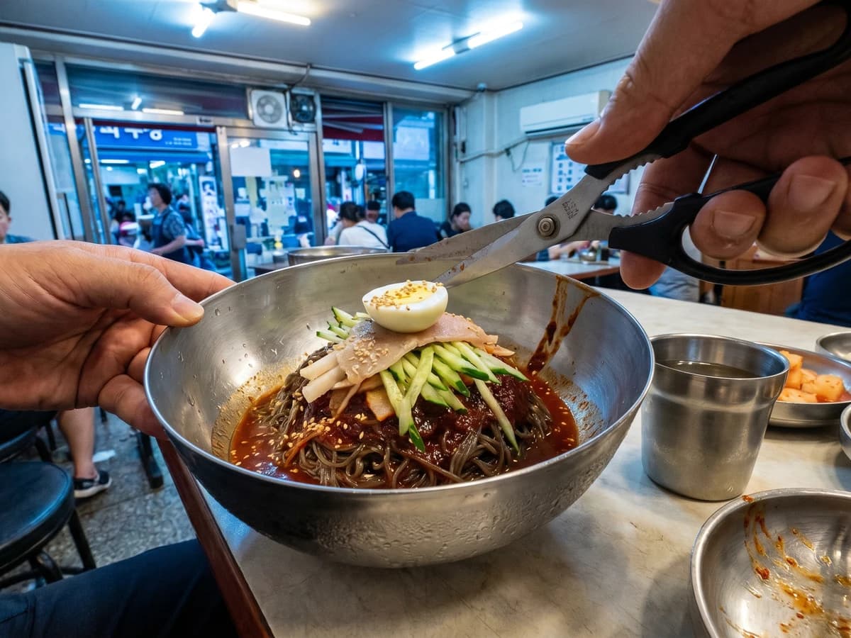 Bibim-naengmyeon (비빔냉면, Spicy Cold Noodles)