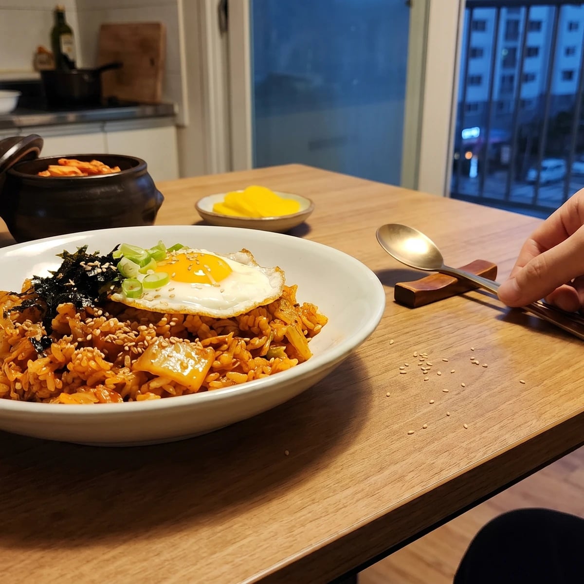 Kimchi-bokkeumbap (Kimchi Fried Rice)