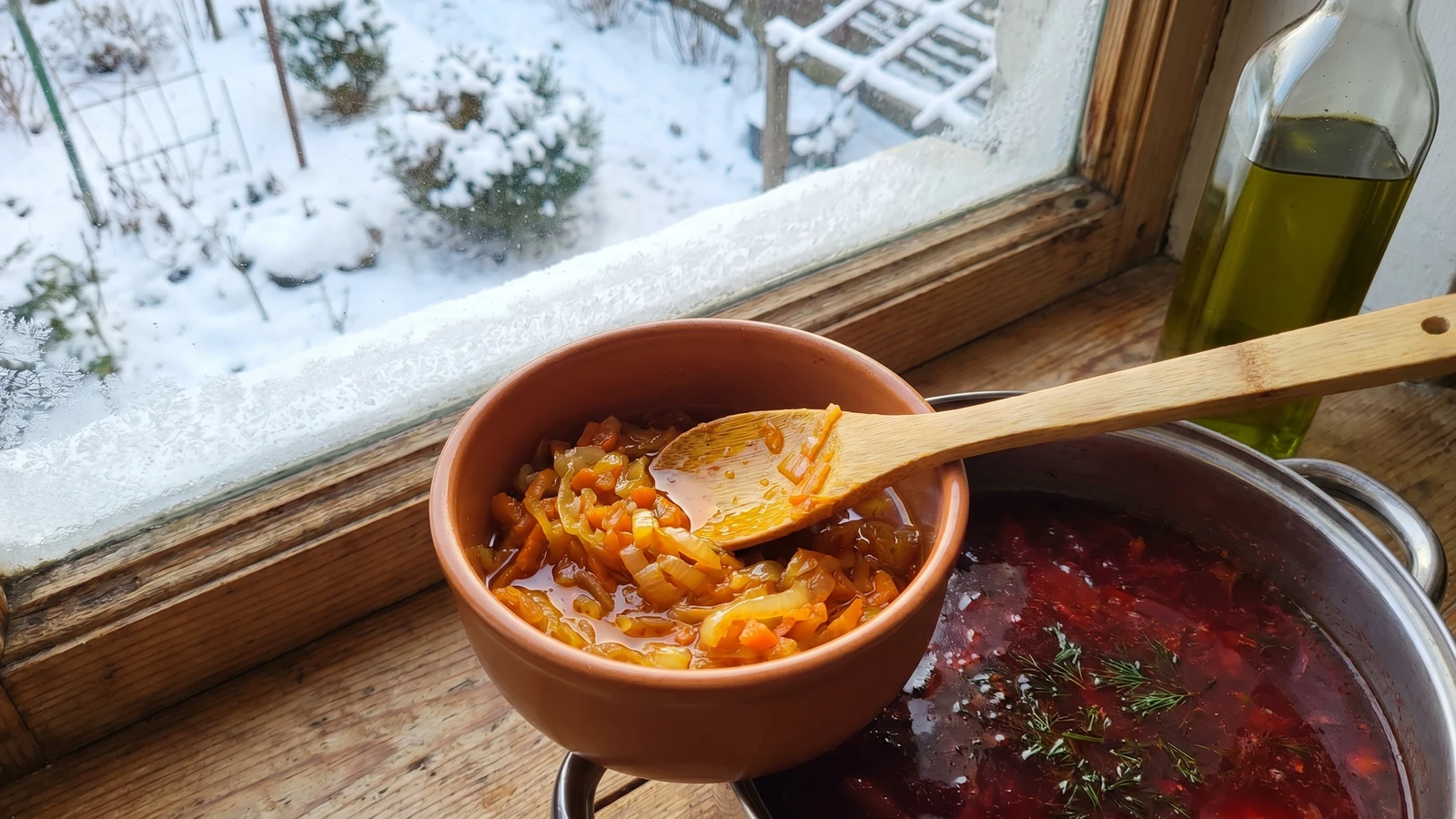 Zasmazhka (засмажка, borshch sofrito base)