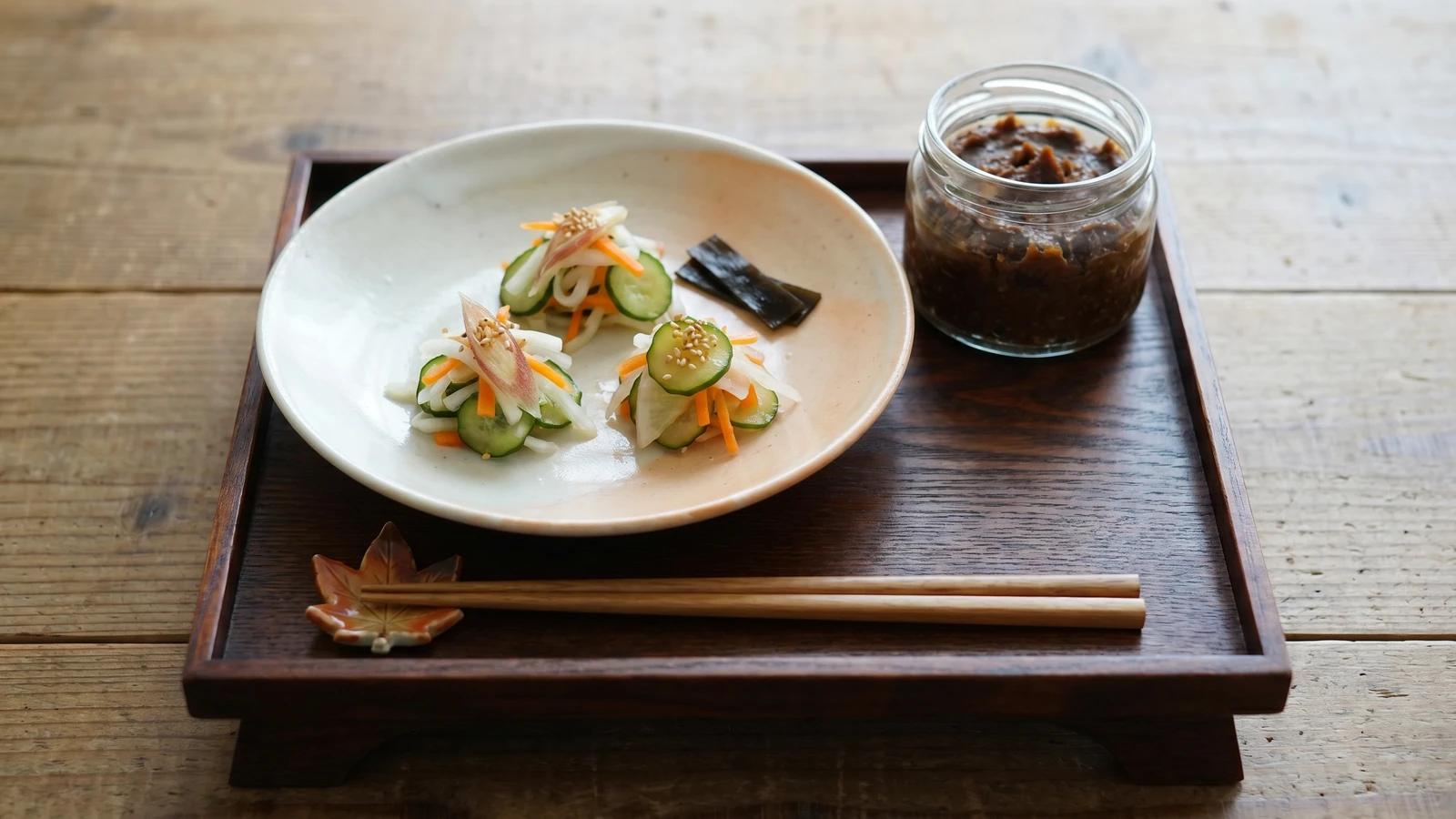 Vegetable Miso Bed (野菜の味噌床, Yasai no Misodoko)